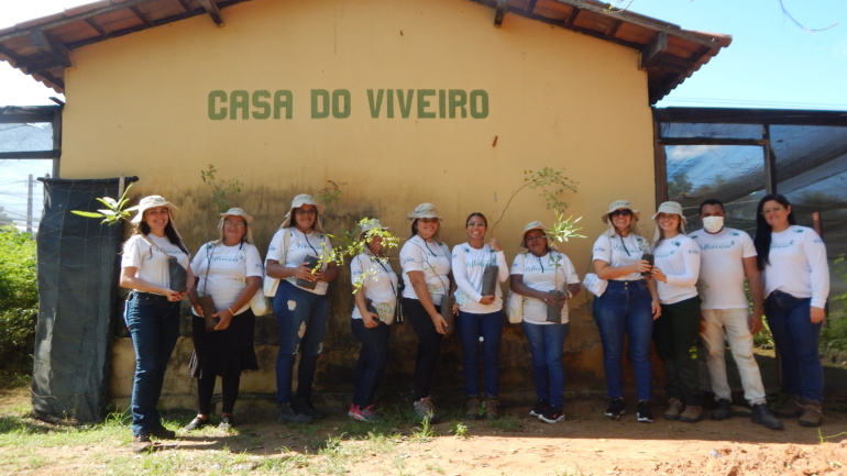 Projeto Reflorescer e mulheres agricultoras realizam visita de troca de saberes a viveiros de mudas